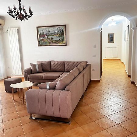 Lu Apartament Vlorë エクステリア 写真